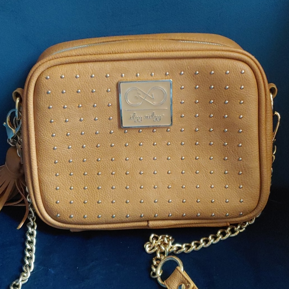 Chelsea Itzy Ritzy Double Take Crossbody